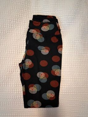 LuLaRoe Black Leggings with Rust Red and Light Blue Dot Pattern